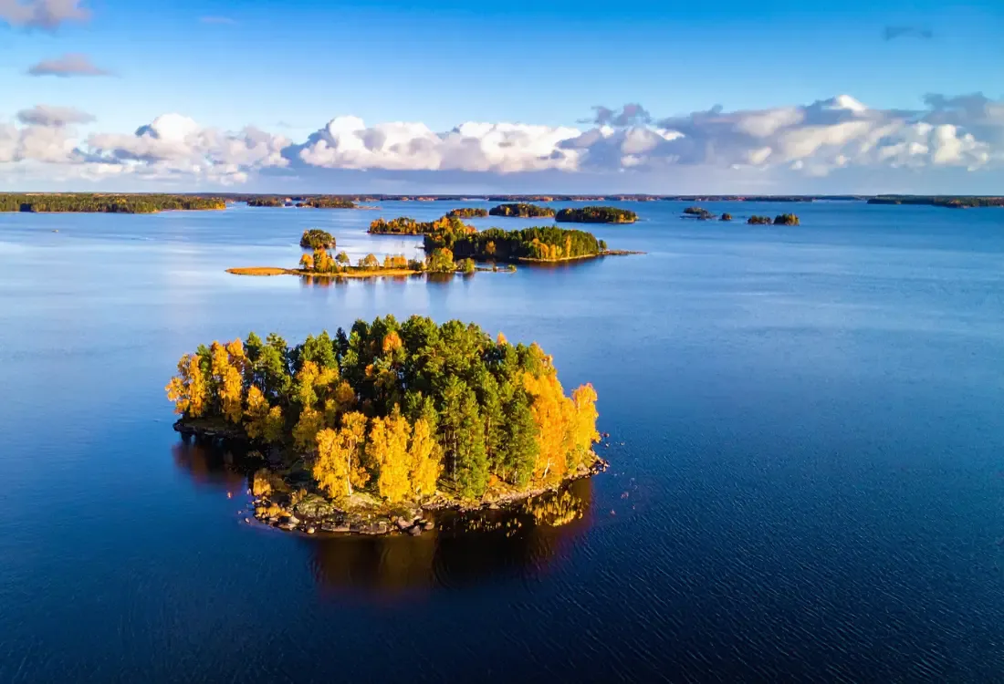 Ympäristötekniikka on tärkeää, sillä vedenkäsittely, jätevedenpuhdistus ja ravinteiden poistaminen on edellytys puhtaalle juomavedelle ja vesistöjen elinvoimaisuudelle. Tutustu seudun lisäksi muihin alueisiin, sillä puhdistamo jossain toisaalla voikin olla energiatehokkaampi. Seudun jätevesi puhdistamo kannattaa rakentaa mahdollisimman tehokkaaksi, sillä Desinfioinnilla poistetaan vedestä tautia aiheuttavat mikrobit. Lisäksi vesi puhdistamo on tärkeä.